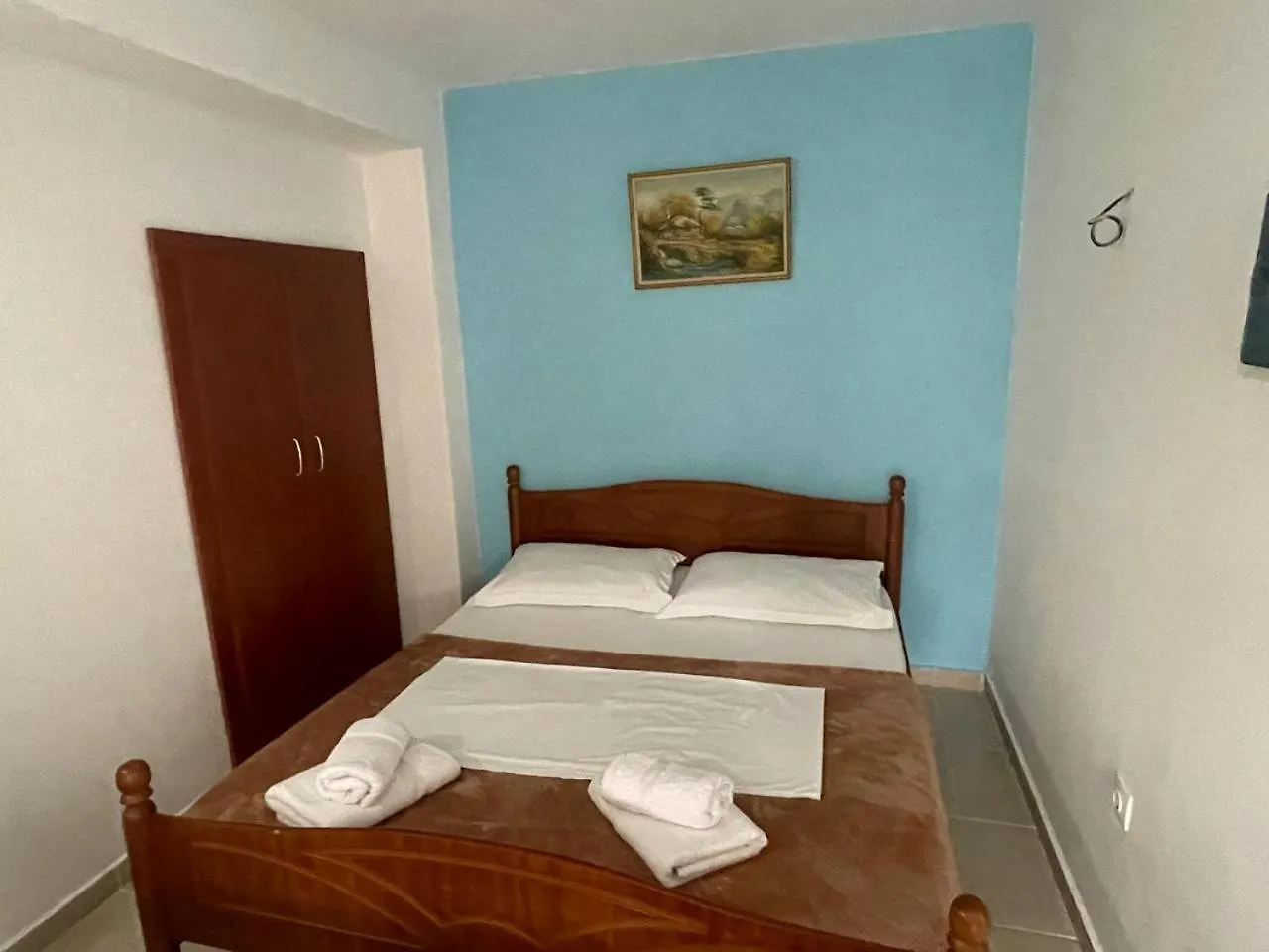 Guest house Valbona Garden Rooms Himare