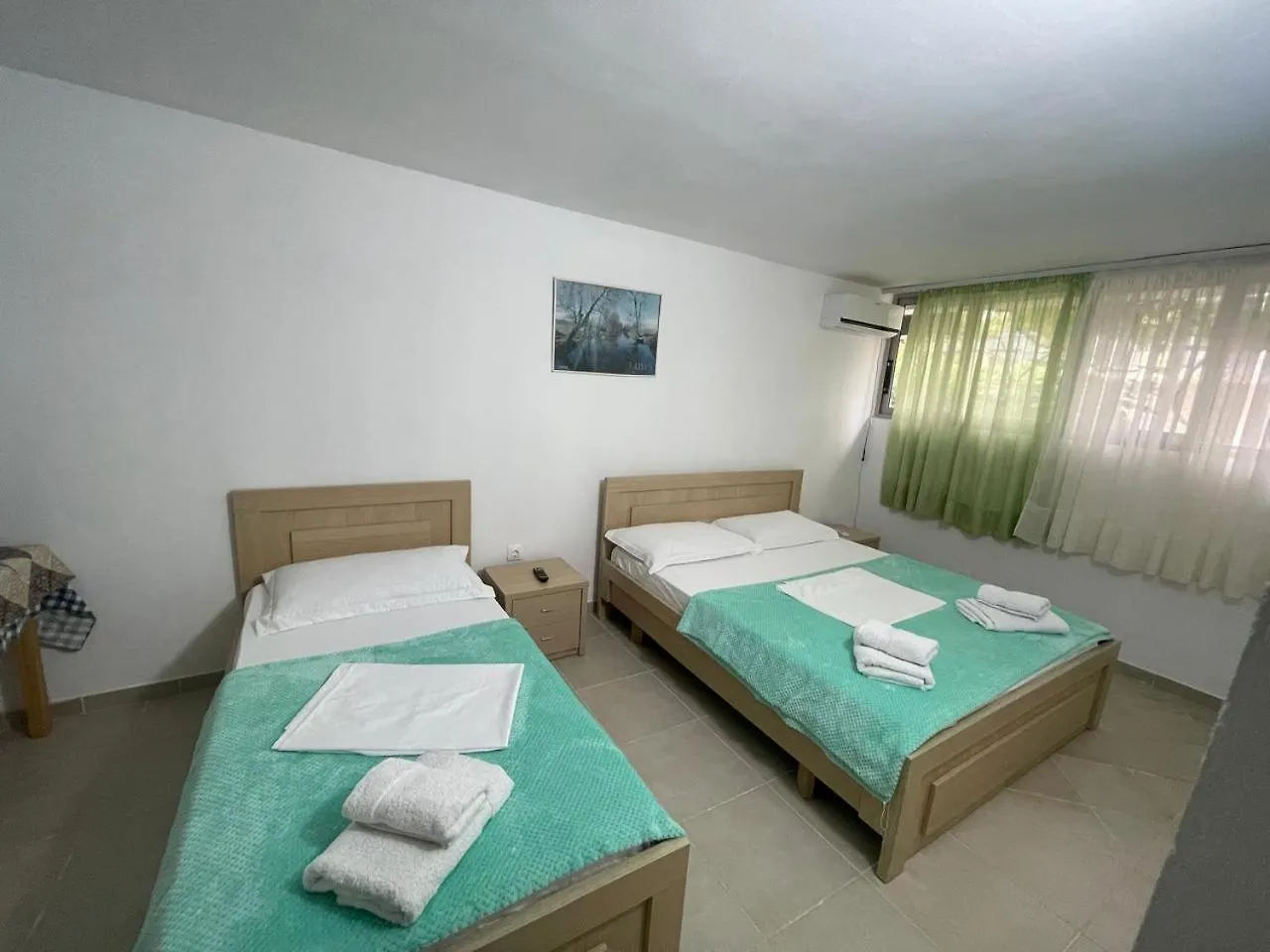 Valbona Garden Rooms Himare Albania