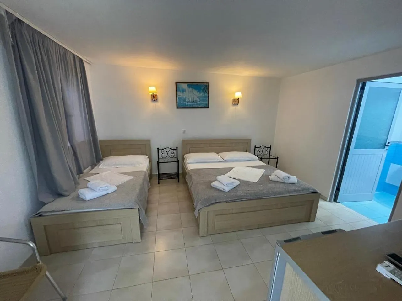 Valbona Garden Rooms Himare 0*,  Albania