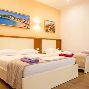 Sofia's Cozy Himare